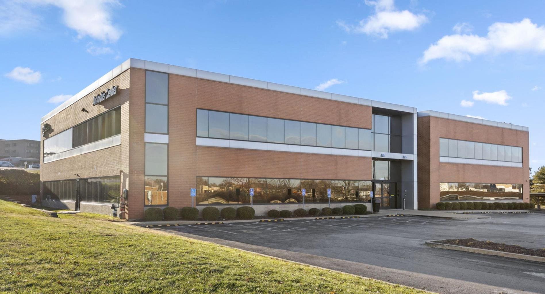 3440 DePaul Ln, Bridgeton, MO for lease Primary Photo- Image 1 of 5