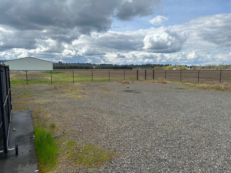 985 NW Noble Dr, Estacada, OR à vendre - Photo du bâtiment - Image 3 de 8