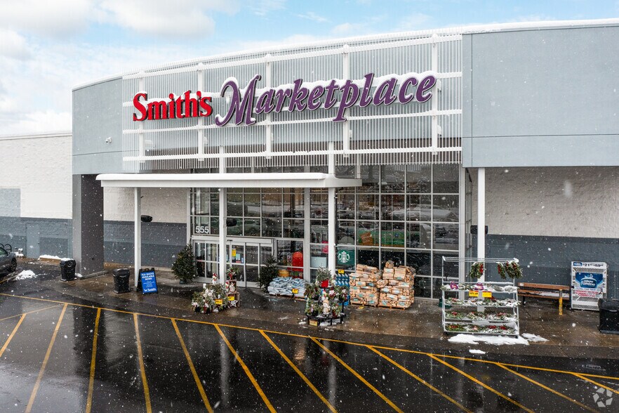 555 S 200 W, Bountiful, UT à louer - Photo du bâtiment - Image 3 de 3