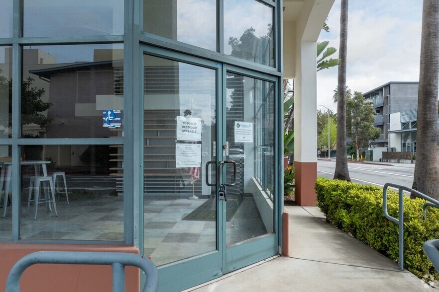 602-612 Anacapa St, Santa Barbara, CA for lease - Building Photo - Image 2 of 4