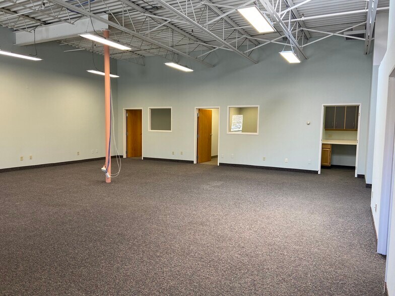 2300-2340 Myrtle Ave, Saint Paul, MN à louer - Photo intérieure - Image 3 de 8