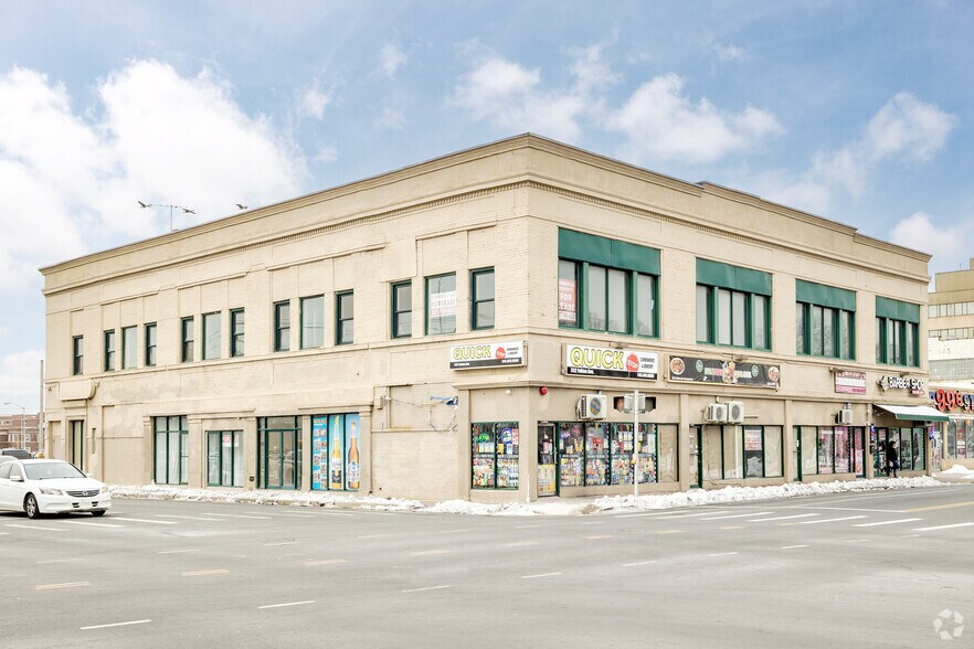 352 Fulton Ave, Hempstead, NY for lease - Building Photo - Image 2 of 8