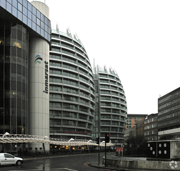 81 City Rd, London à louer - Photo du bâtiment - Image 2 de 3