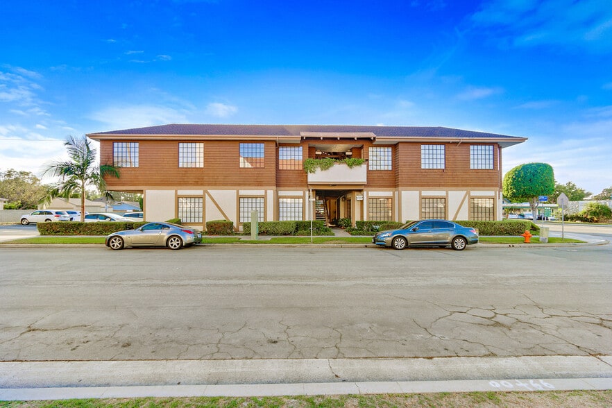 729-750 E Chapman Ave, Orange, CA for sale - Building Photo - Image 2 of 5