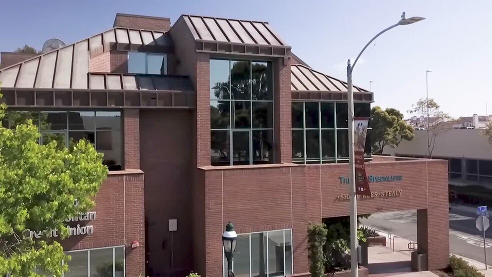 344 F St, Chula Vista, CA à louer - Vidéo sur l’inscription commerciale - Image 2 de 6