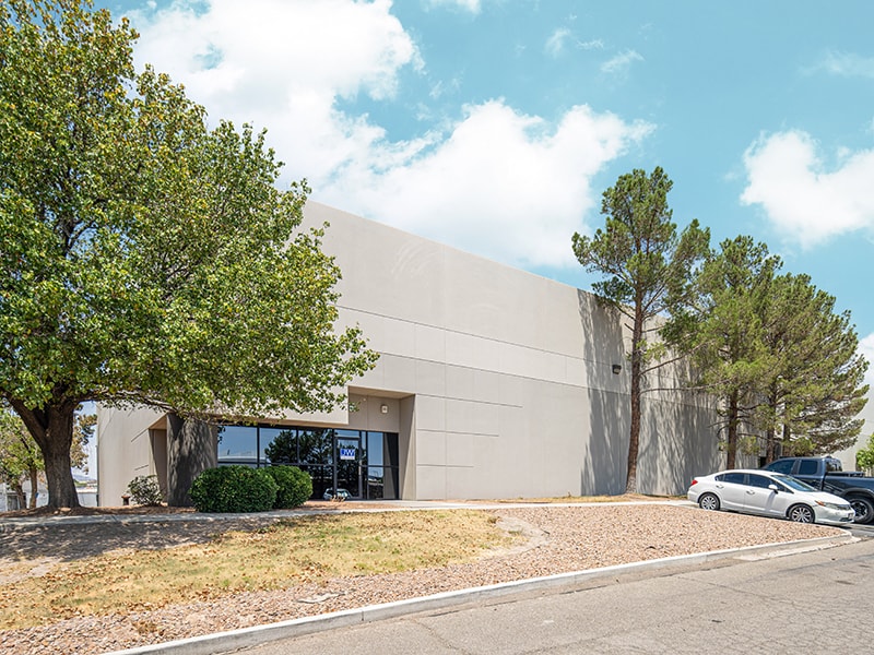 1435 Henry Brennan Dr, El Paso, TX for lease Primary Photo- Image 1 of 2