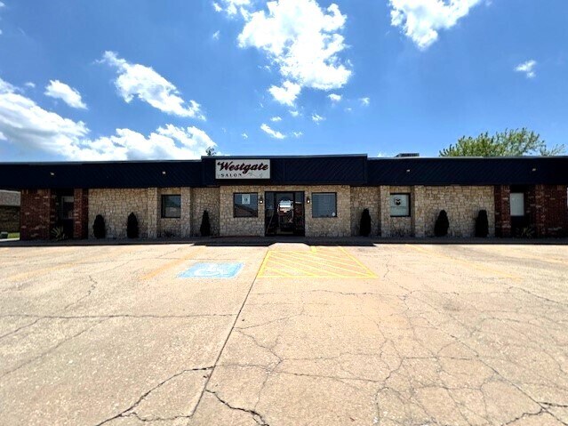 9414 Westgate Rd, Oklahoma City, OK à vendre - Photo du bâtiment - Image 2 de 20