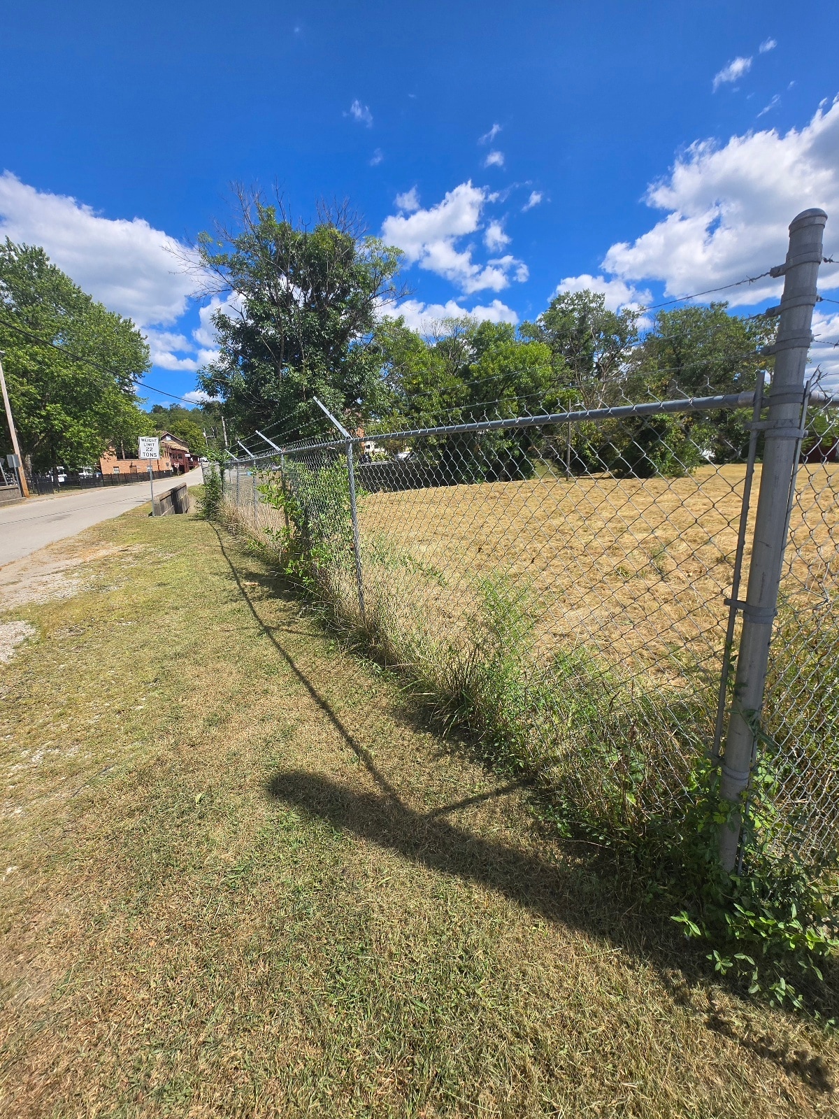 9999 Mill Street, Campton, KY for sale Primary Photo- Image 1 of 5