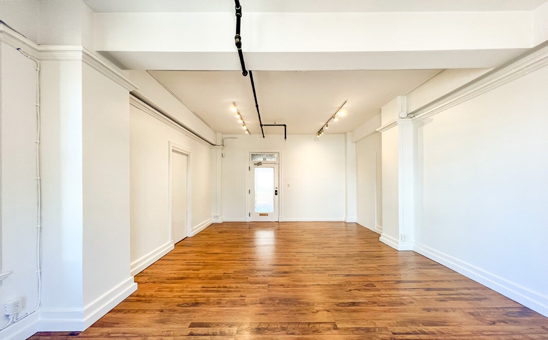 402 W Pender St, Vancouver, BC for sale Interior Photo- Image 1 of 2