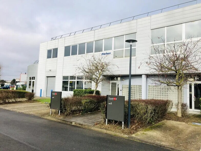 1 Rue Henri Becquerel, Mitry-Mory for lease - Building Photo - Image 1 of 6