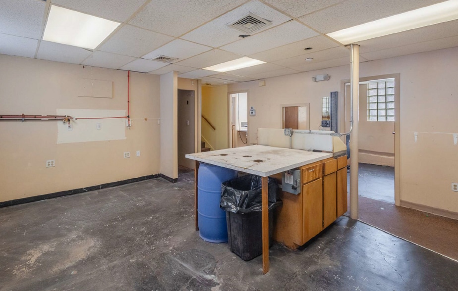 25-29 Spring St, Waltham, MA for sale - Building Photo - Image 3 of 8