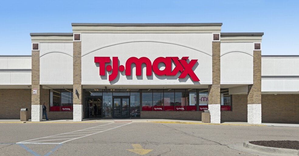 3192 S Linden Rd, Flint, MI for lease - Primary Photo - Image 1 of 6