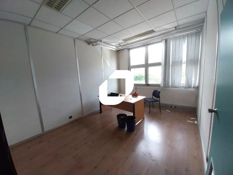 Bureau dans Villiers-sur-Marne à louer - Photo intérieure - Image 2 de 9