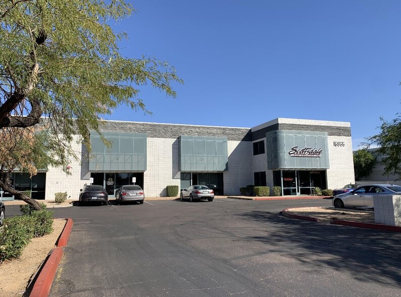 15955 N Dial Blvd, Scottsdale, AZ for lease - Building Photo - Image 2 of 14