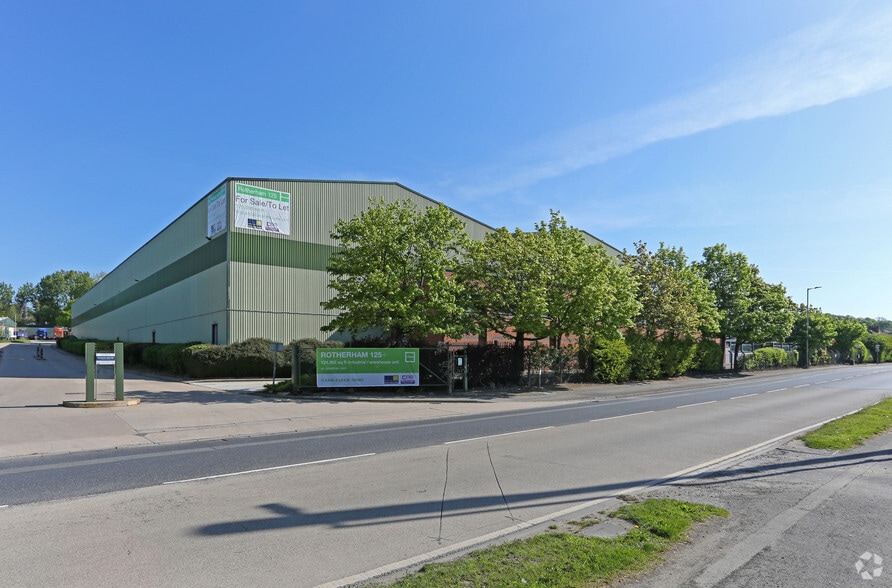 Rotherham Rd, Maltby for lease - Building Photo - Image 2 of 5