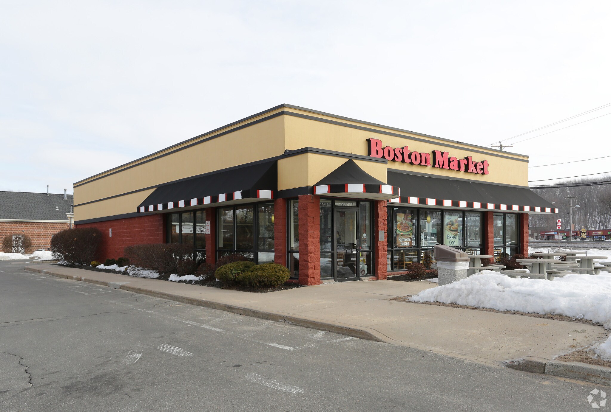 2495 Berlin Tpke, Newington, CT à vendre Photo principale- Image 1 de 5