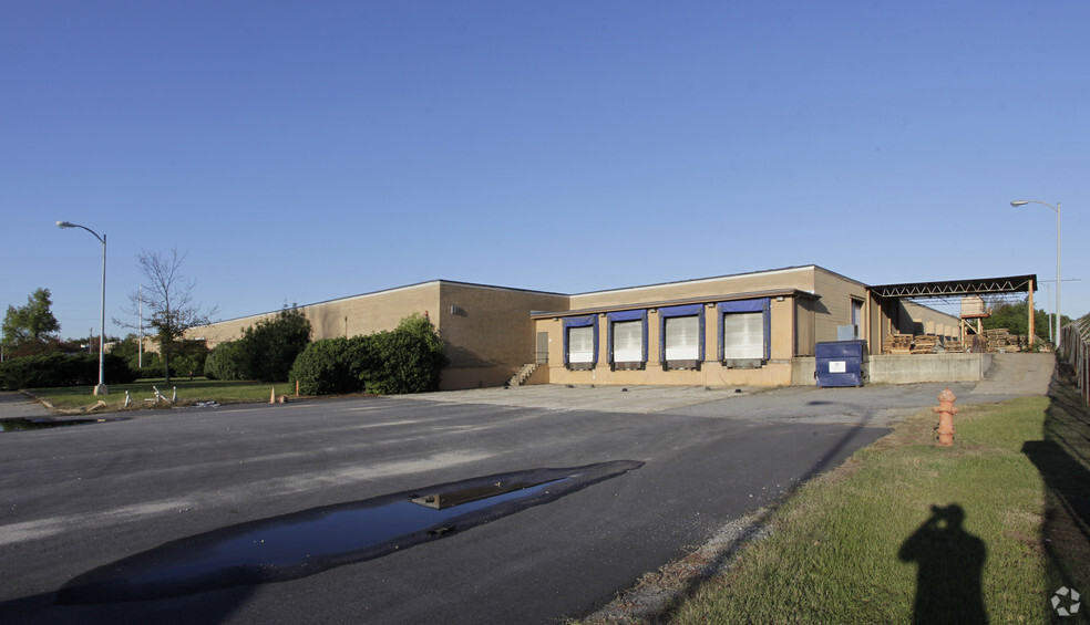 200 National Ave, Spartanburg, SC for lease - Primary Photo - Image 1 of 20