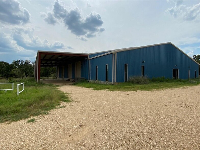 123 High Grove Rd, Cedar Creek, TX à vendre - Photo principale - Image 1 de 1