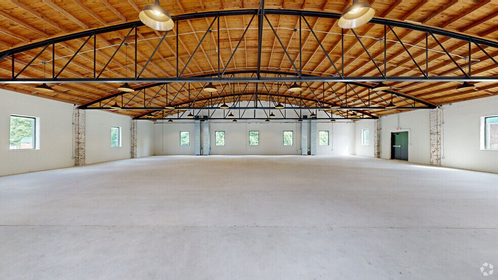 111 Nashville Hwy N, Columbia, TN à louer - Numérisation 3D de Matterport - Image 2 de 26