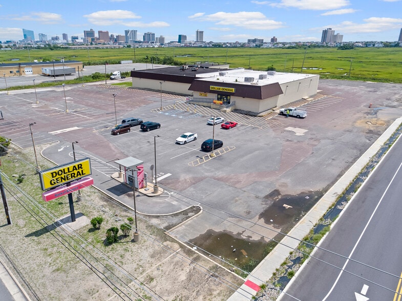 4910 Wellington Ave, Ventnor City, NJ for sale - Building Photo - Image 3 of 45