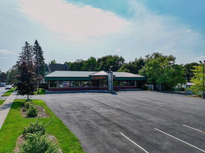 48 E Genesee St, Auburn, NY à louer - Photo du bâtiment - Image 2 de 5