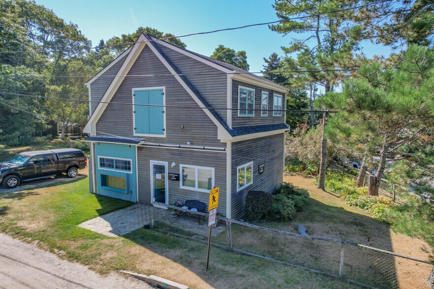 15 Epps St, Portland, ME à vendre - Photo du bâtiment - Image 2 de 21