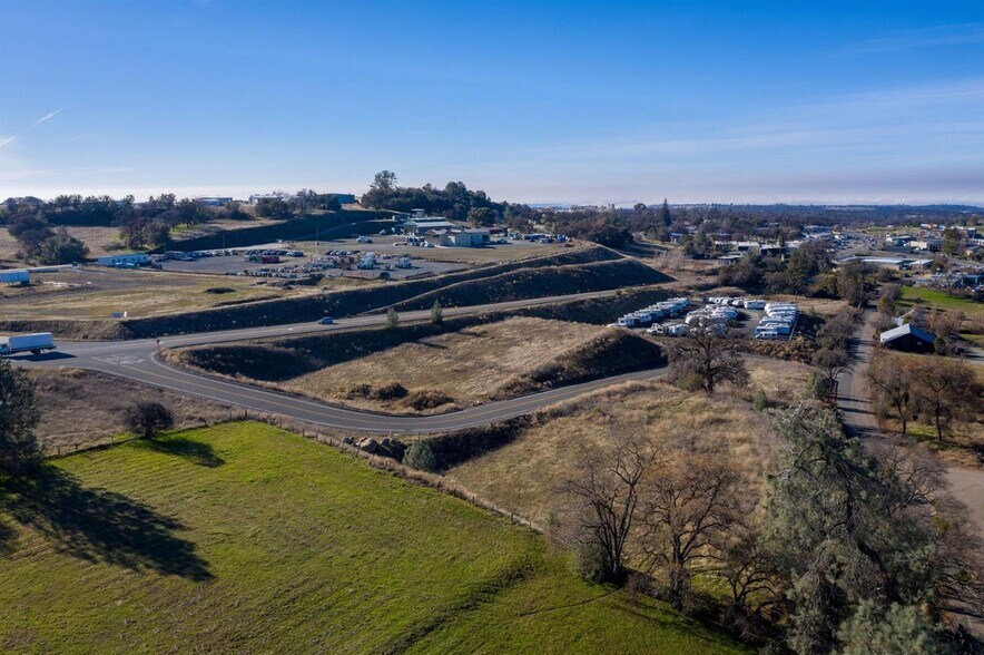 135 Central Eureka Dr, Sutter Creek, CA à vendre - Photo du bâtiment - Image 2 de 9