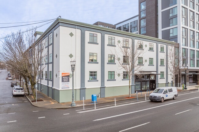 More details for 819 SE Morrison St, Portland, OR - Office for Lease