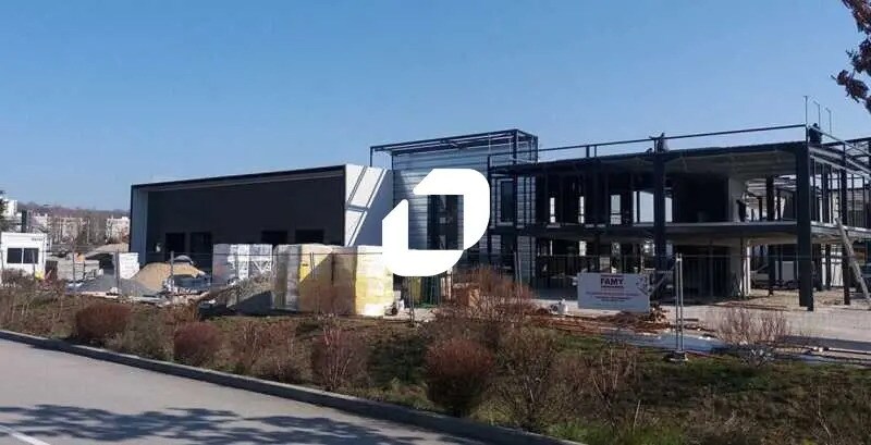 Rue Des Valets, Montluel à vendre - Photo du bâtiment - Image 3 de 15