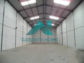 Industriel dans Cáceres, Cáceres à louer Photo intérieure- Image 1 de 4