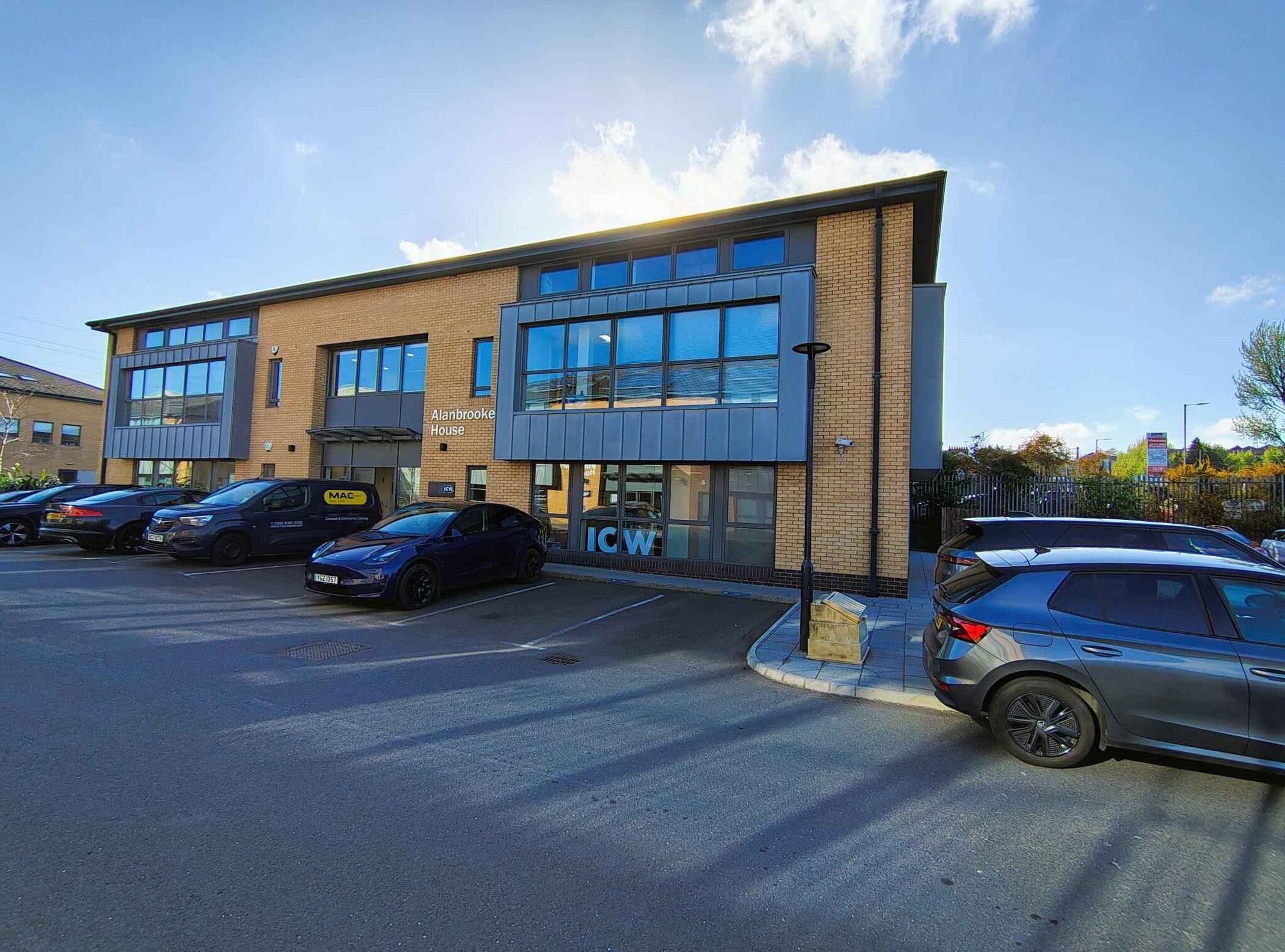 478 Castlereagh Rd, Belfast for sale Primary Photo- Image 1 of 2