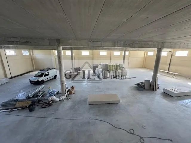 Industrial in Neuilly-sur-Marne for lease Building Photo- Image 1 of 2