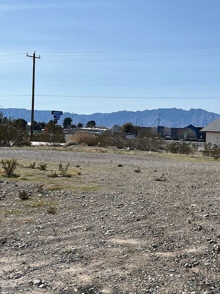 200 Emery St, Pahrump, NV à vendre - Photo du bâtiment - Image 2 de 6