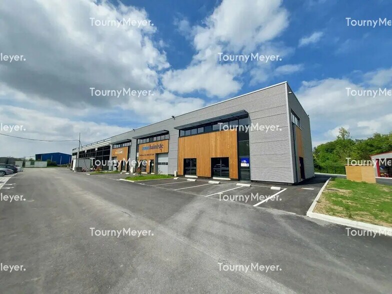 Flex dans Haute-Goulaine à louer - Photo du bâtiment - Image 3 de 11