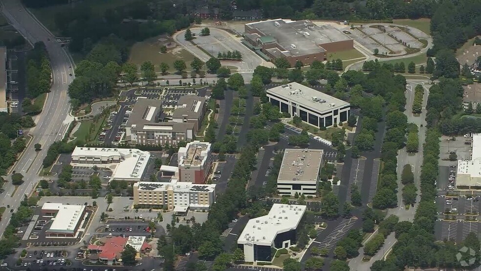 3505 Koger Blvd, Duluth, GA à louer - Vidéo aérienne - Image 2 de 15