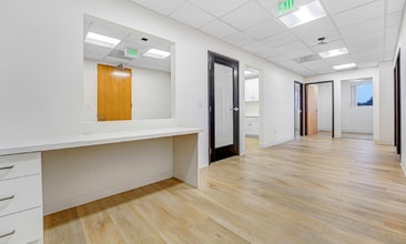 11600 Wilshire Blvd, Los Angeles, CA for lease Interior Photo- Image 1 of 6