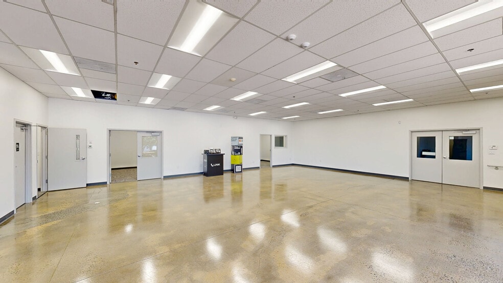 3401 Woodpark Blvd, Charlotte, NC for lease - Matterport 3D Scan - Image 3 of 3