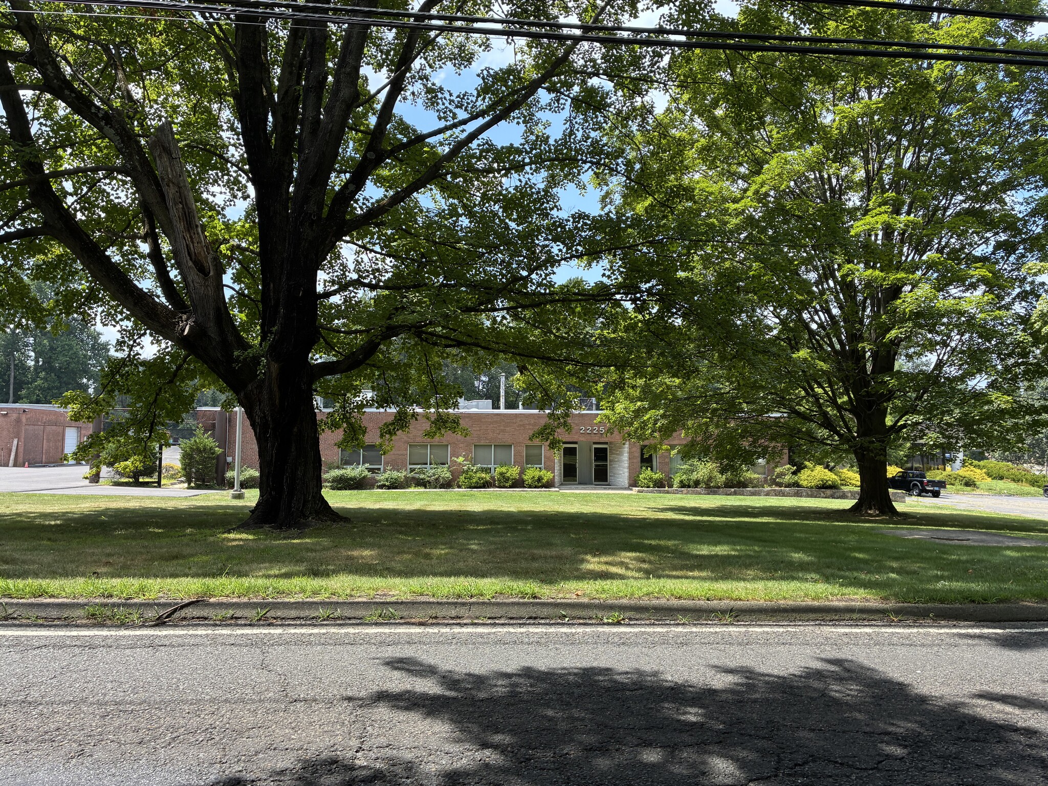 2225 Reservoir Ave, Trumbull, CT for sale Building Photo- Image 1 of 7