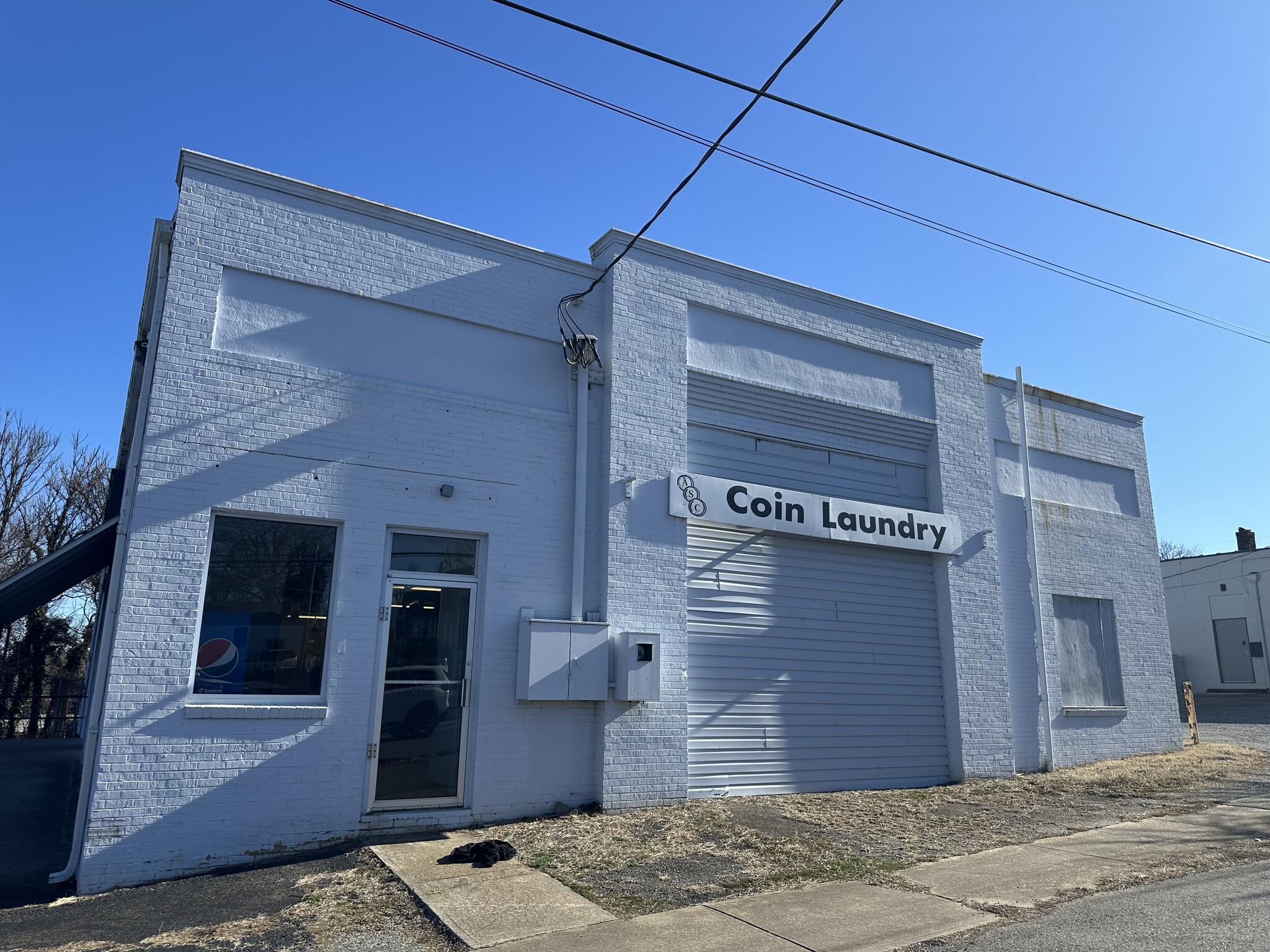 115 Oakley Ave, Lynchburg, VA for sale Primary Photo- Image 1 of 3