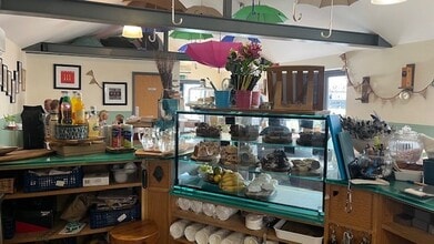 7 Stratford Rd, Alcester for lease Interior Photo- Image 2 of 3