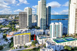 Plus de détails pour 452 NE 30th St, Miami, FL - Terrain à vendre