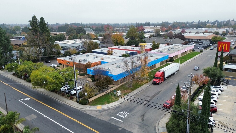 4545 Georgetown Pl, Stockton, CA à louer - Photo du bâtiment - Image 2 de 9