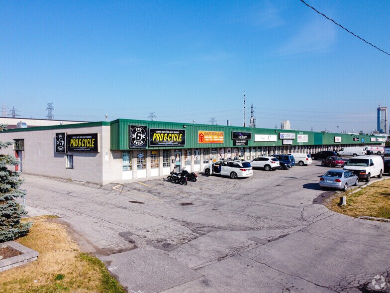712-740 Kipling Ave, Toronto, ON for lease - Primary Photo - Image 1 of 2