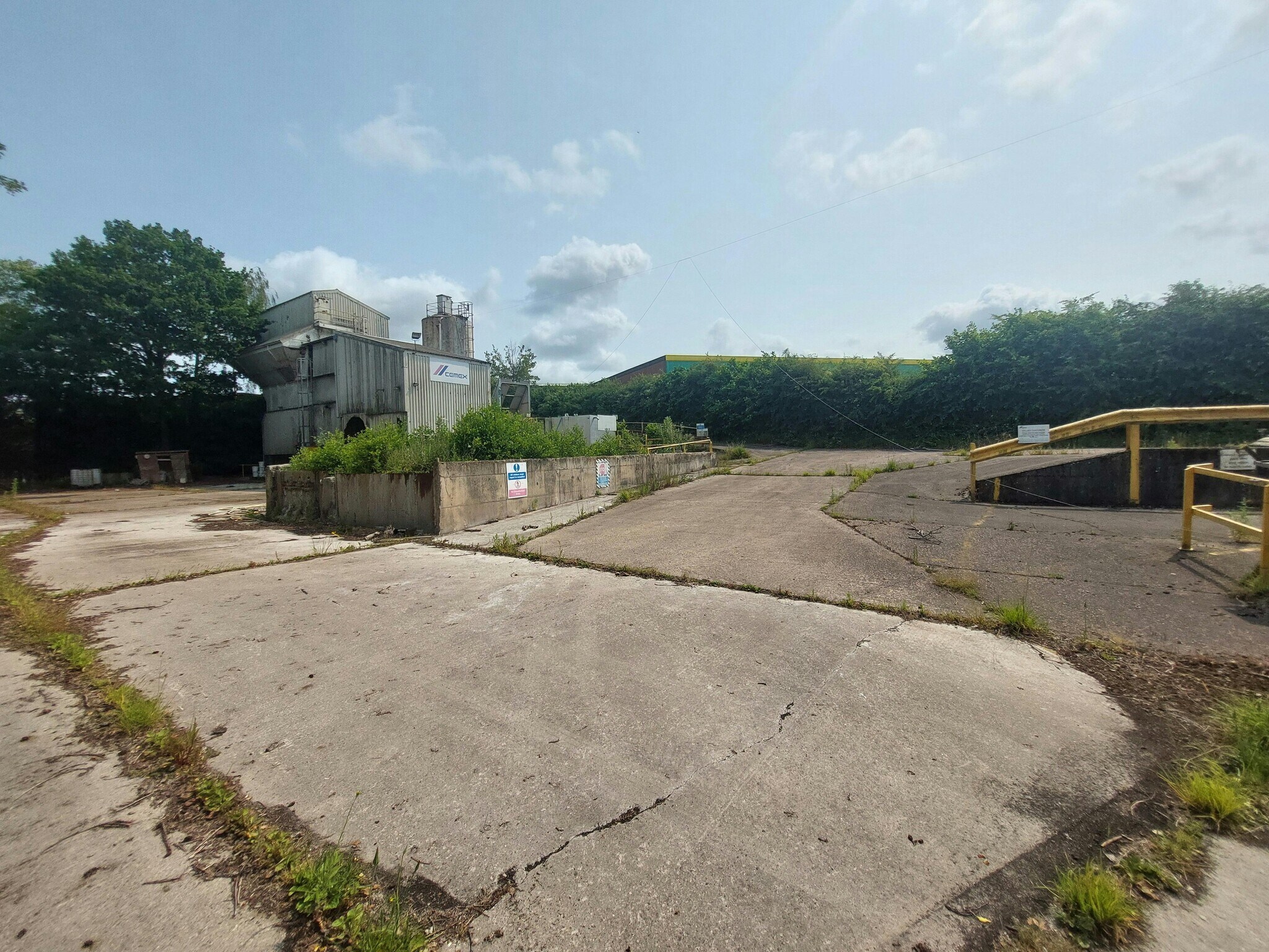 70 Sherwood Rd, Bromsgrove à vendre Photo du bâtiment- Image 1 de 2