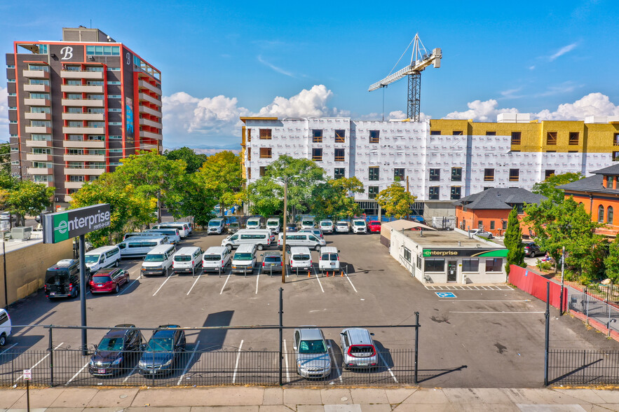 341-351 N Broadway, Denver, CO à vendre - Photo principale - Image 1 de 3