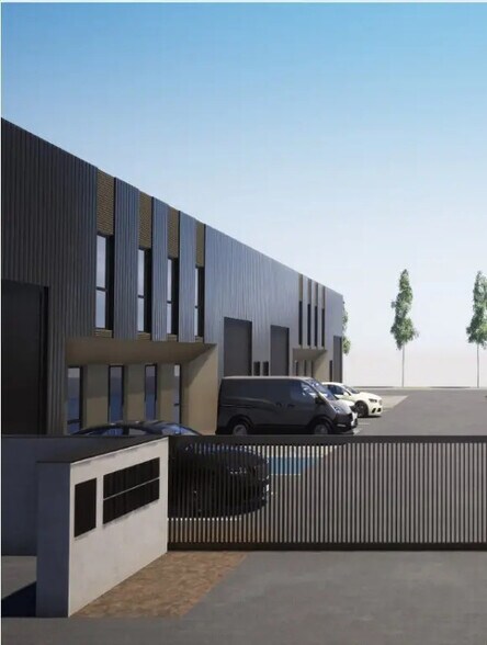 Flex in Varennes-lès-Mâcon for sale - Building Photo - Image 3 of 11