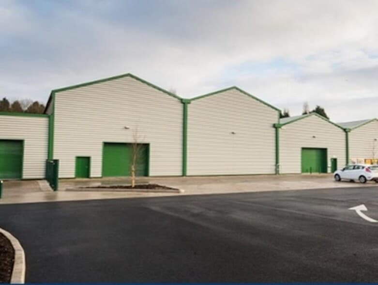 Shaw Ln, Glossop for lease - Building Photo - Image 1 of 3
