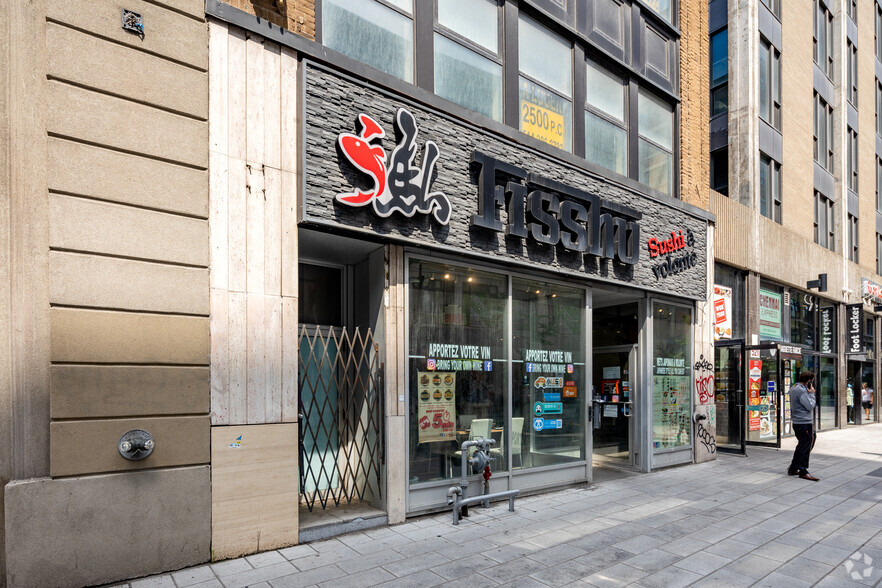 537 Rue Sainte-Catherine O, Montréal, QC à vendre - Photo du bâtiment - Image 3 de 7