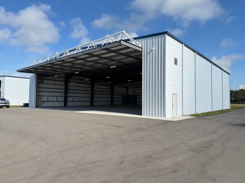 229 Airpark Blvd, Immokalee, FL à vendre - Photo du bâtiment - Image 2 de 15