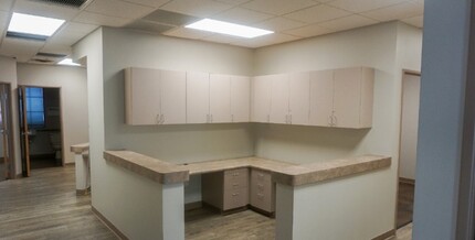 18275 N 59th Ave, Glendale, AZ for lease Interior Photo- Image 2 of 8